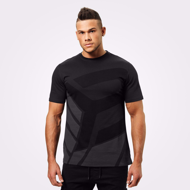 MGactivewear Ecommerce Model wearing Men Sports Casual T shirt wash black Brox Front Profile
